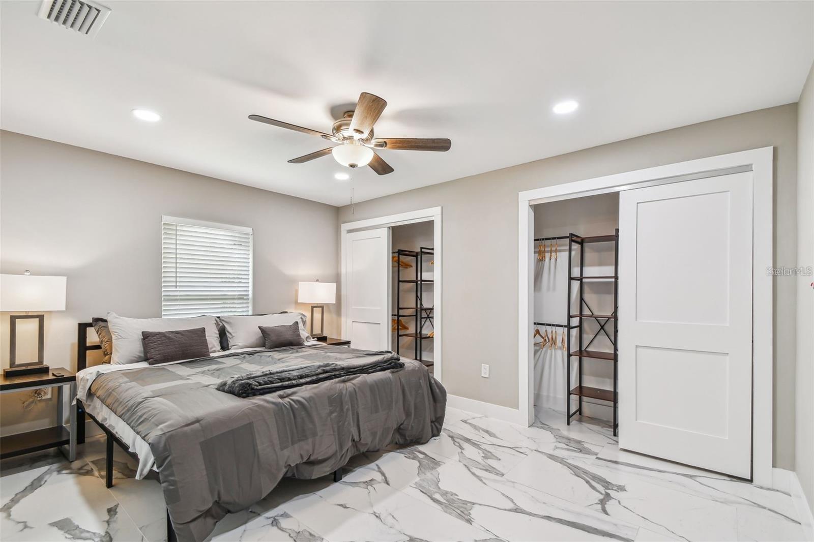 NORWOOD PARK - Residential Lease