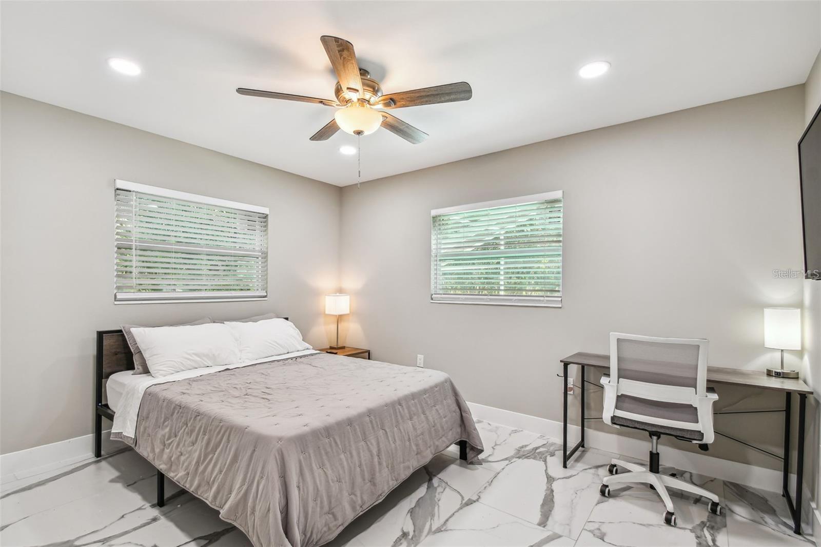NORWOOD PARK - Residential Lease
