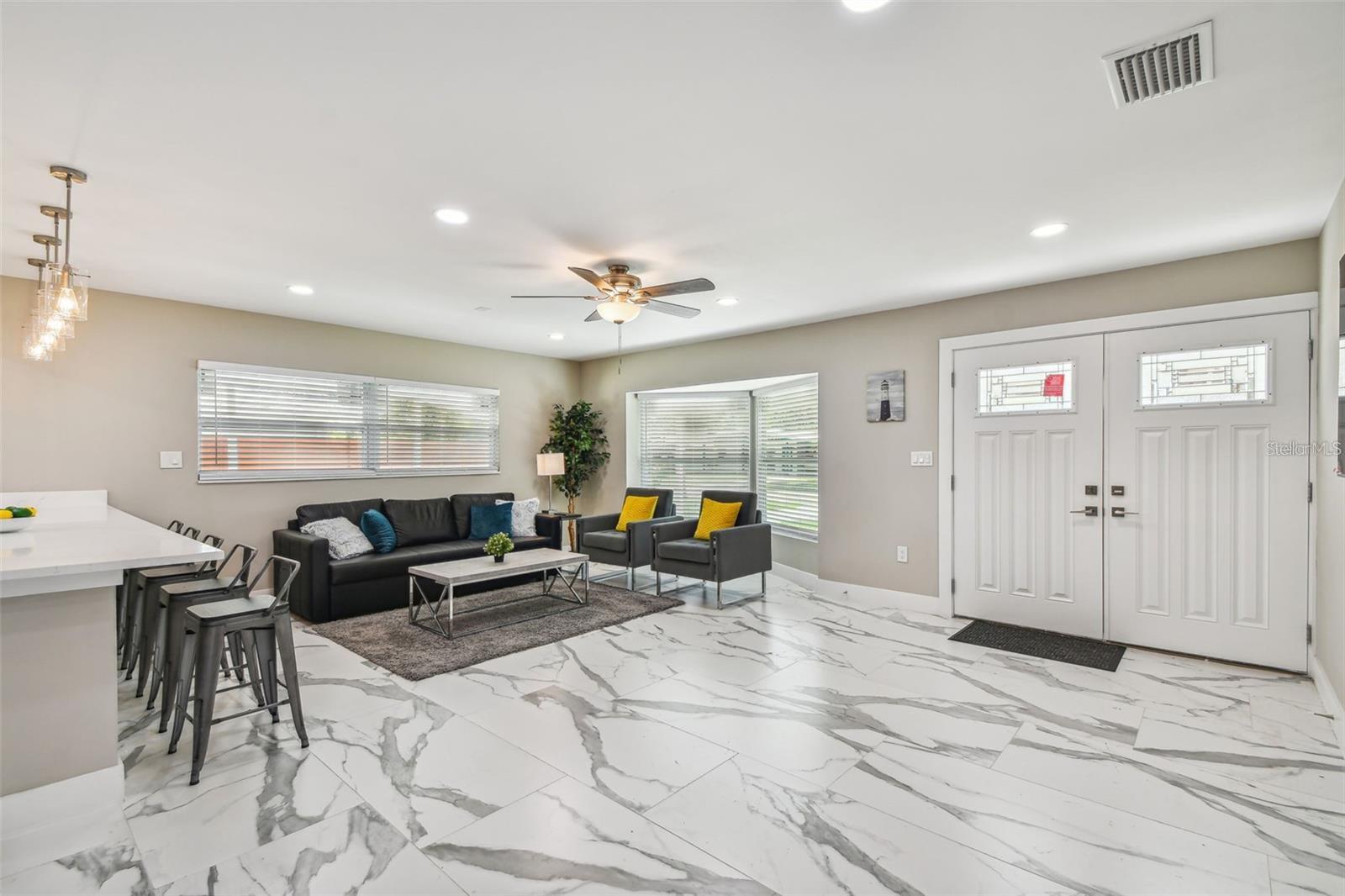 NORWOOD PARK - Residential Lease