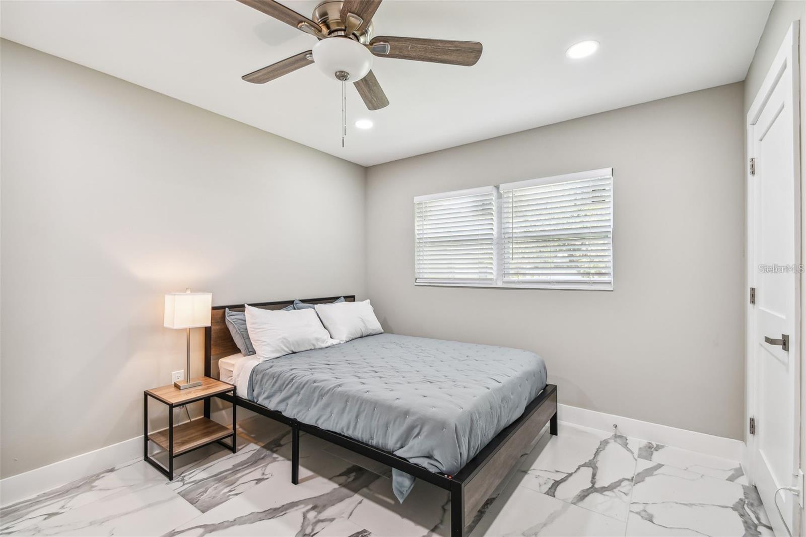 NORWOOD PARK - Residential Lease