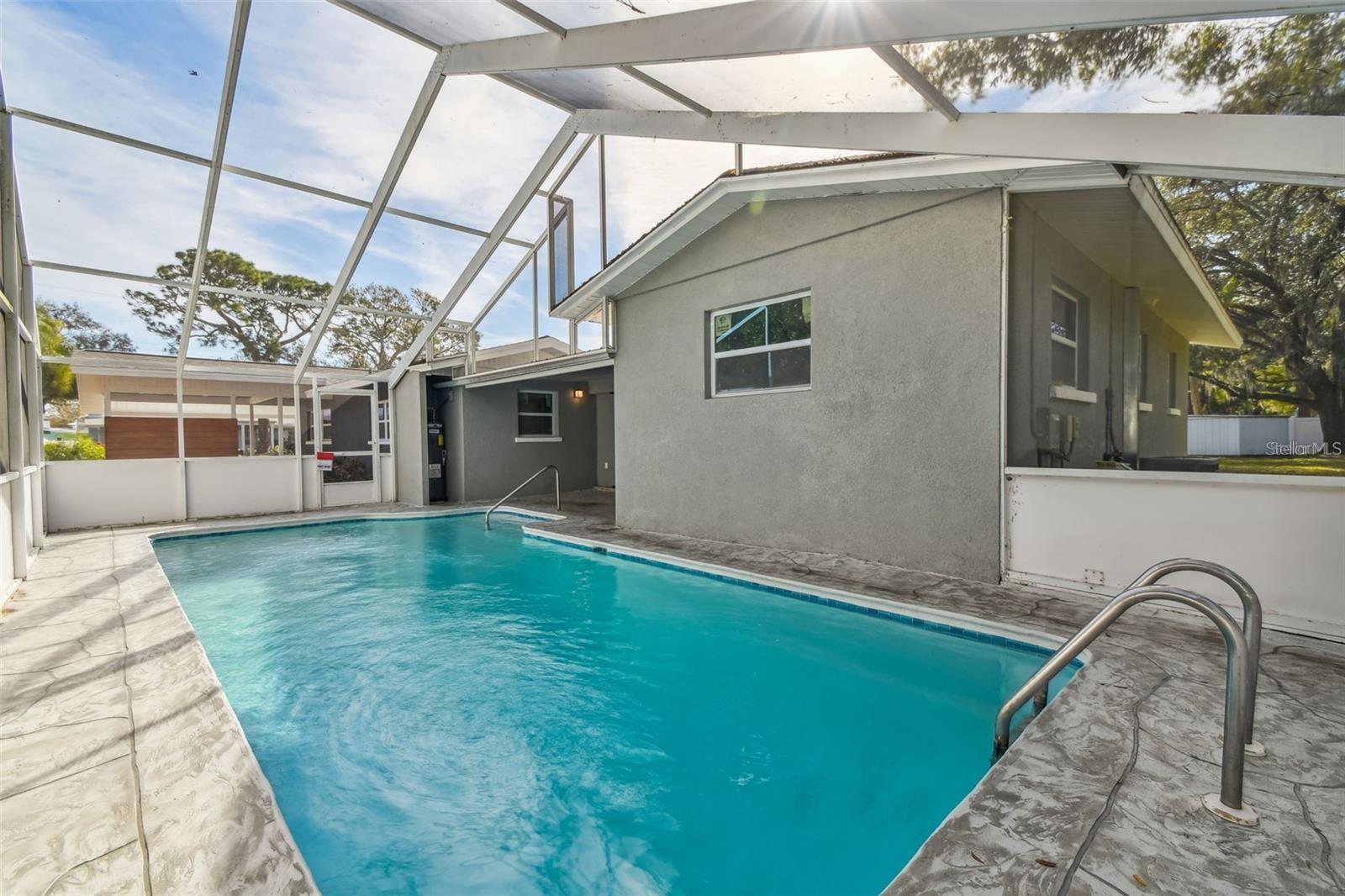 NORWOOD PARK - Residential Lease