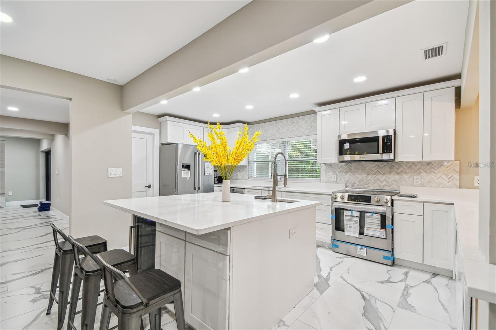 NORWOOD PARK - Residential Lease