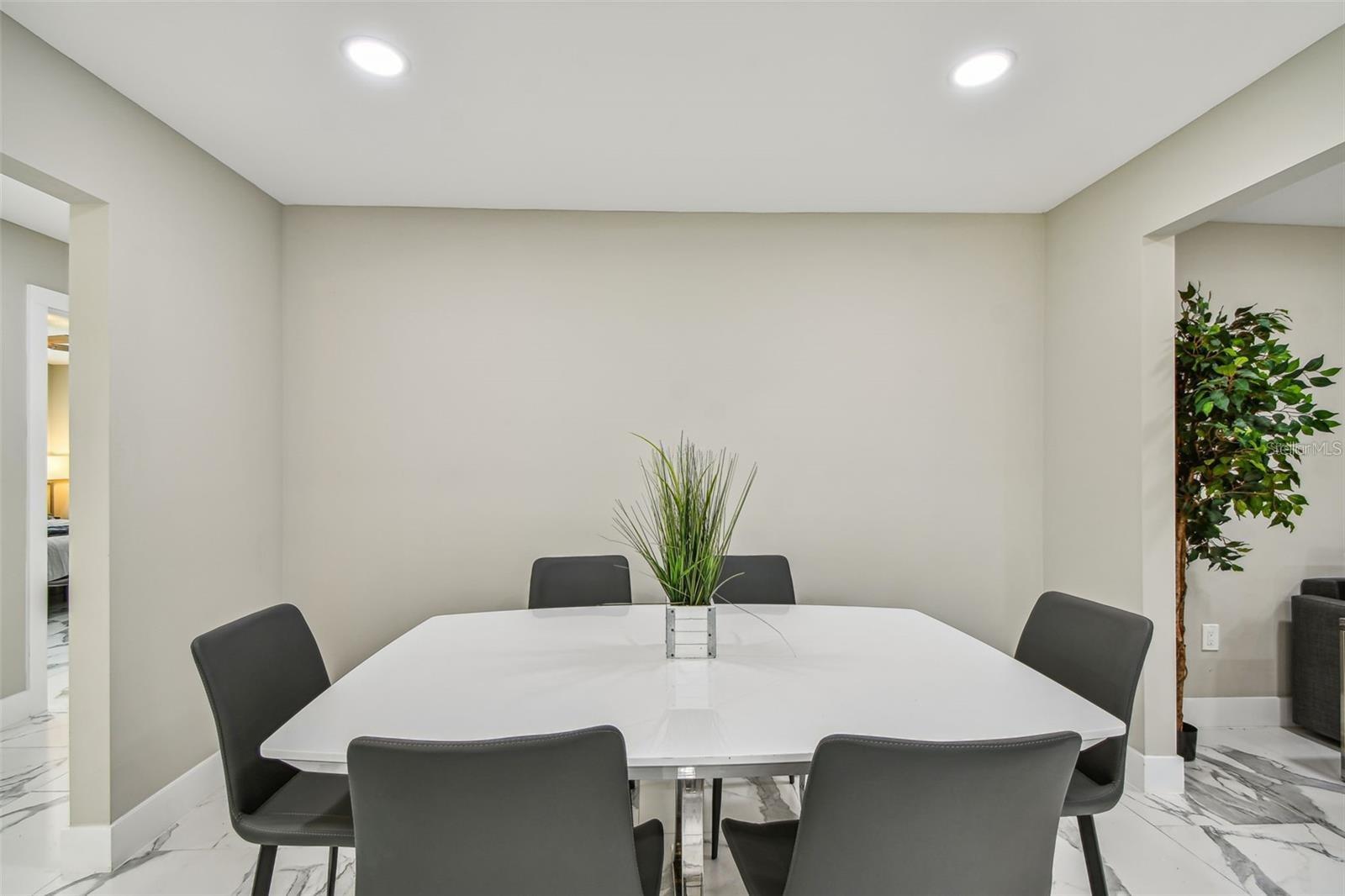 NORWOOD PARK - Residential Lease