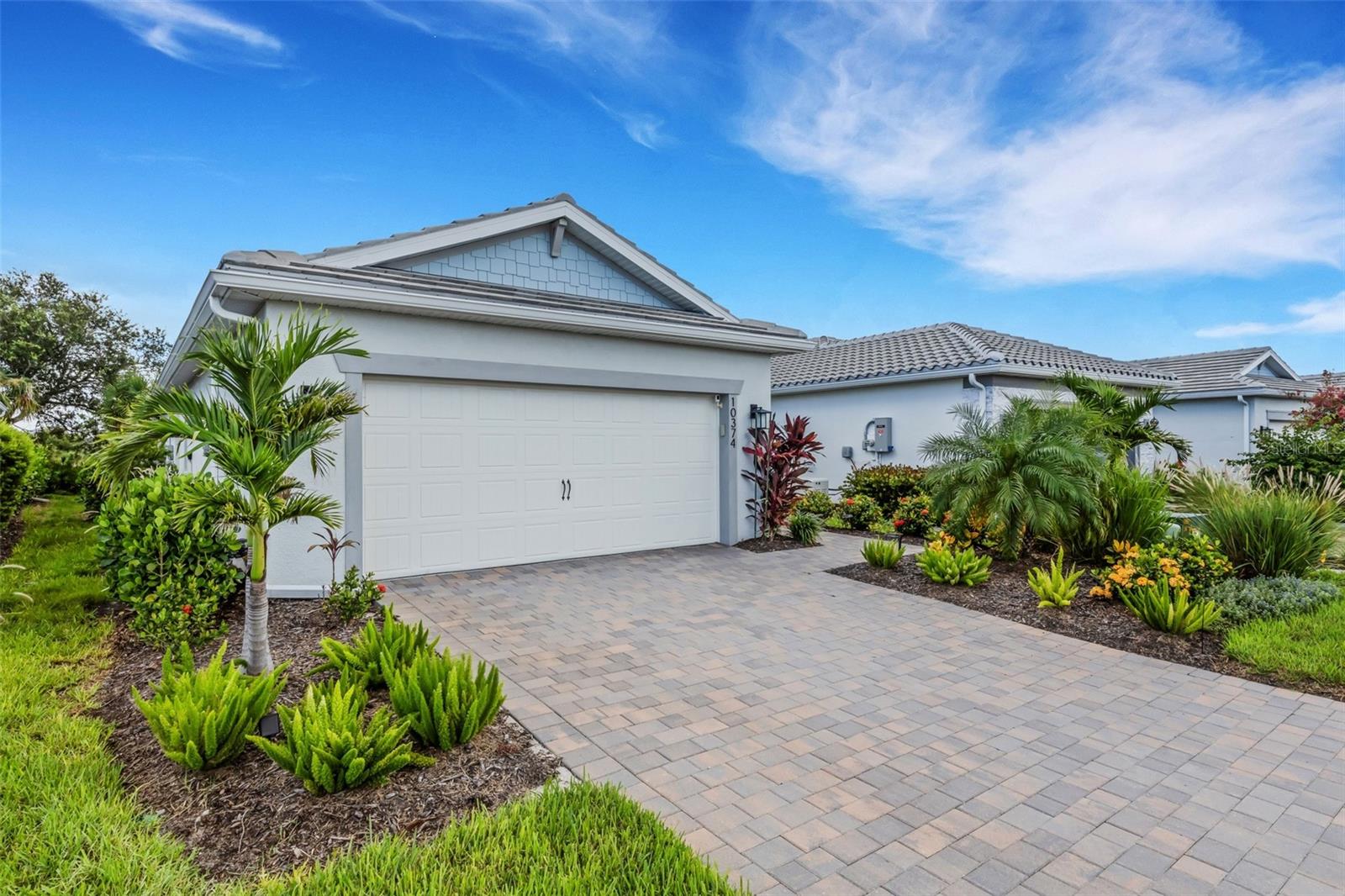 10374 ABACO FALLS DRIVE
