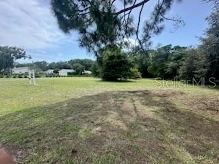 KNOTTY PINE ESTATES - Land