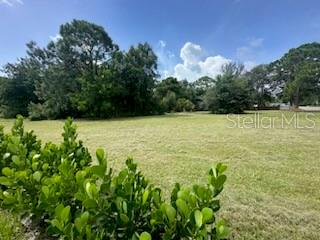 KNOTTY PINE ESTATES - Land
