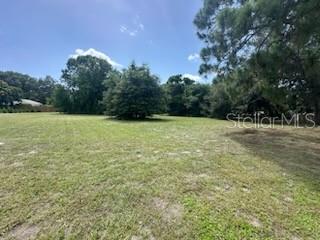 KNOTTY PINE ESTATES - Land