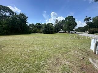 KNOTTY PINE ESTATES - Land