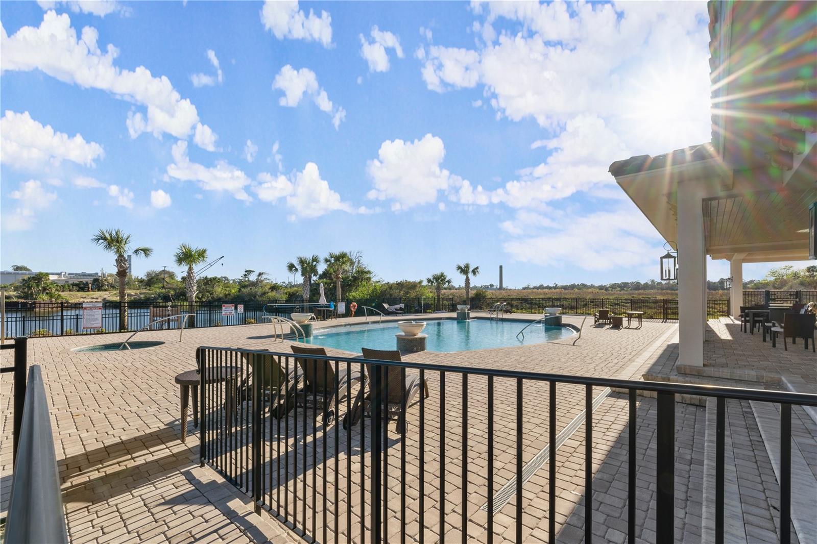 MARINA DEL PALMA - Residential