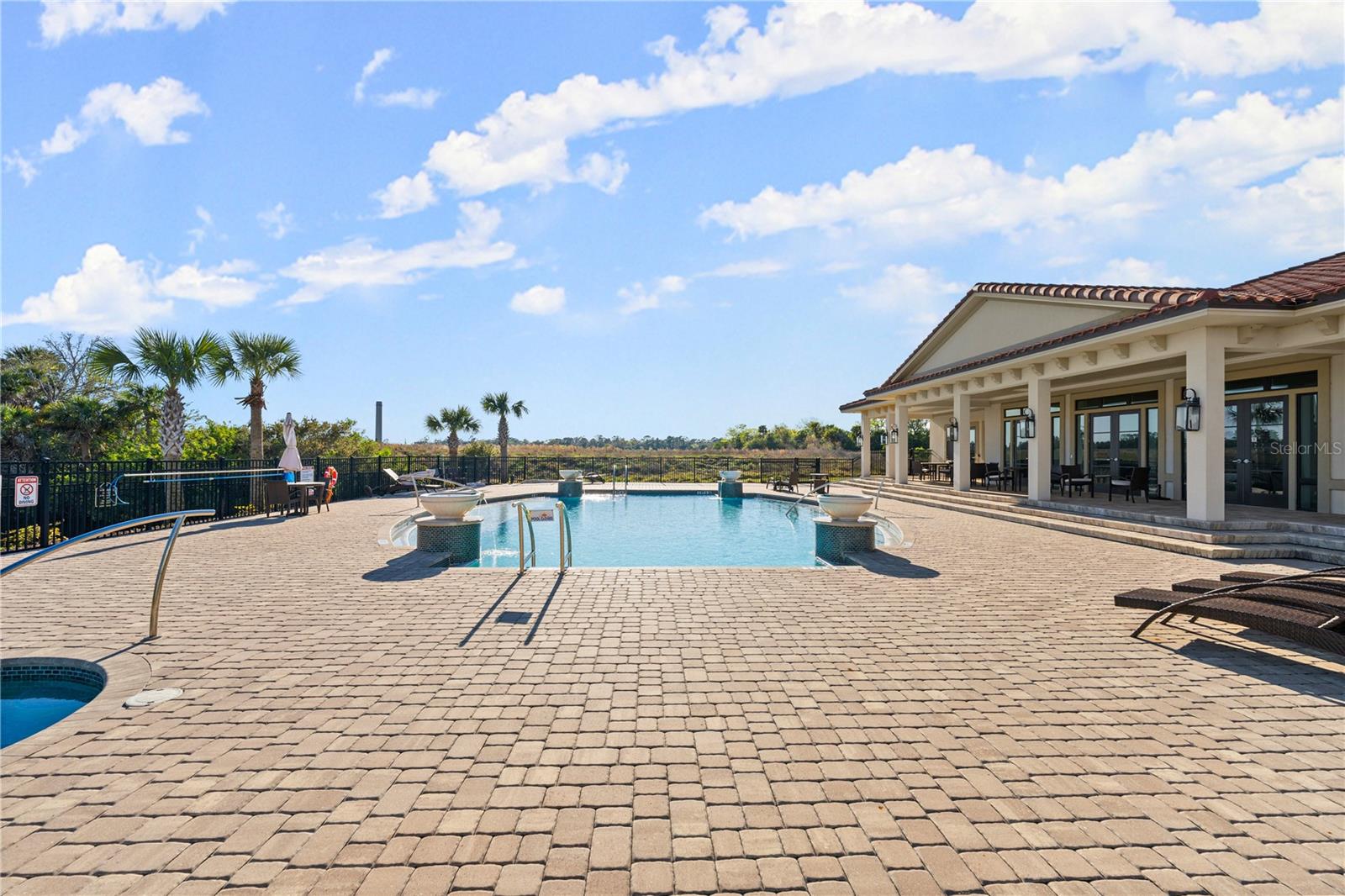 MARINA DEL PALMA - Residential