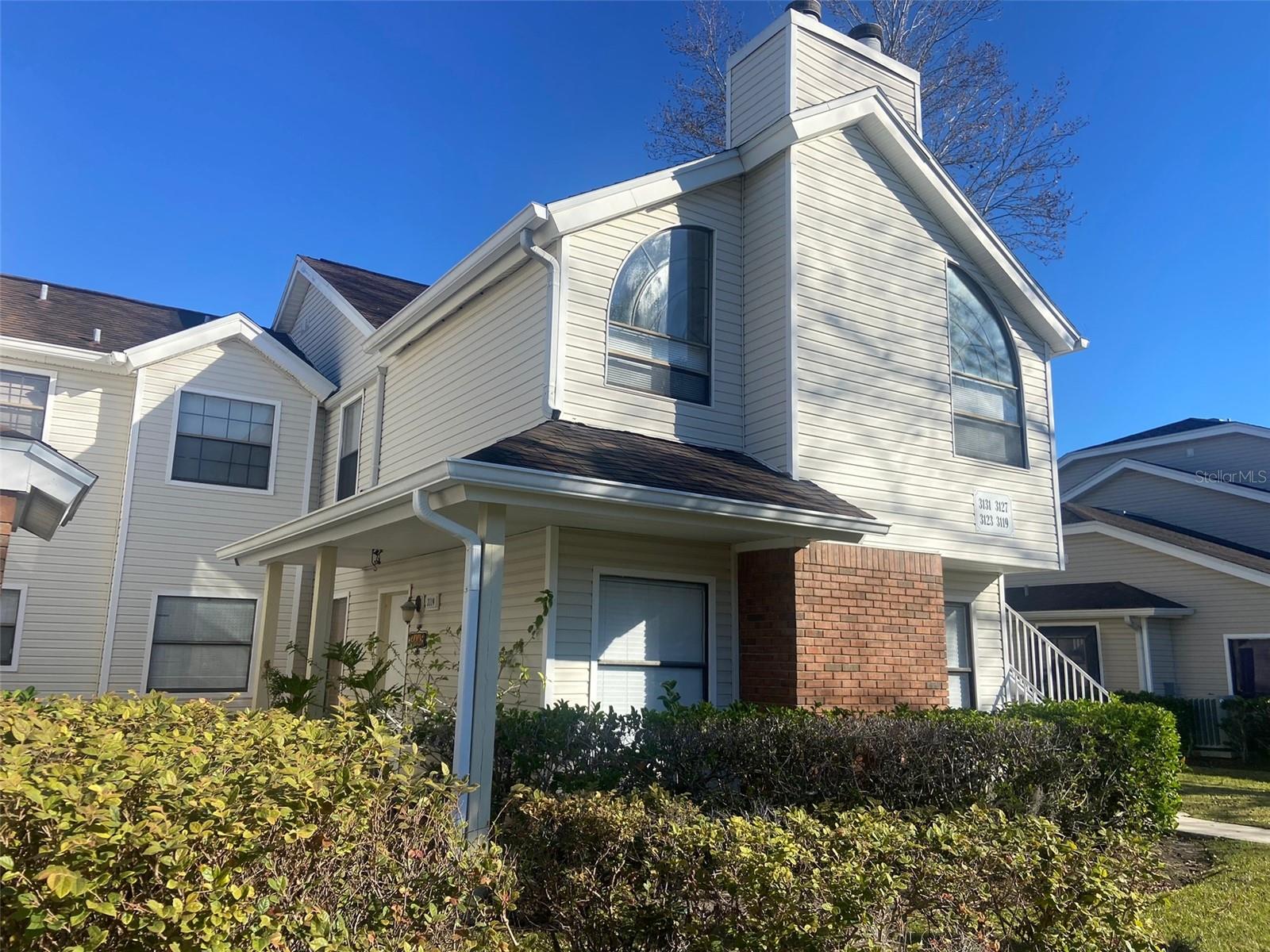 VILLAS AT SHADOW BAY THE - Residential Lease