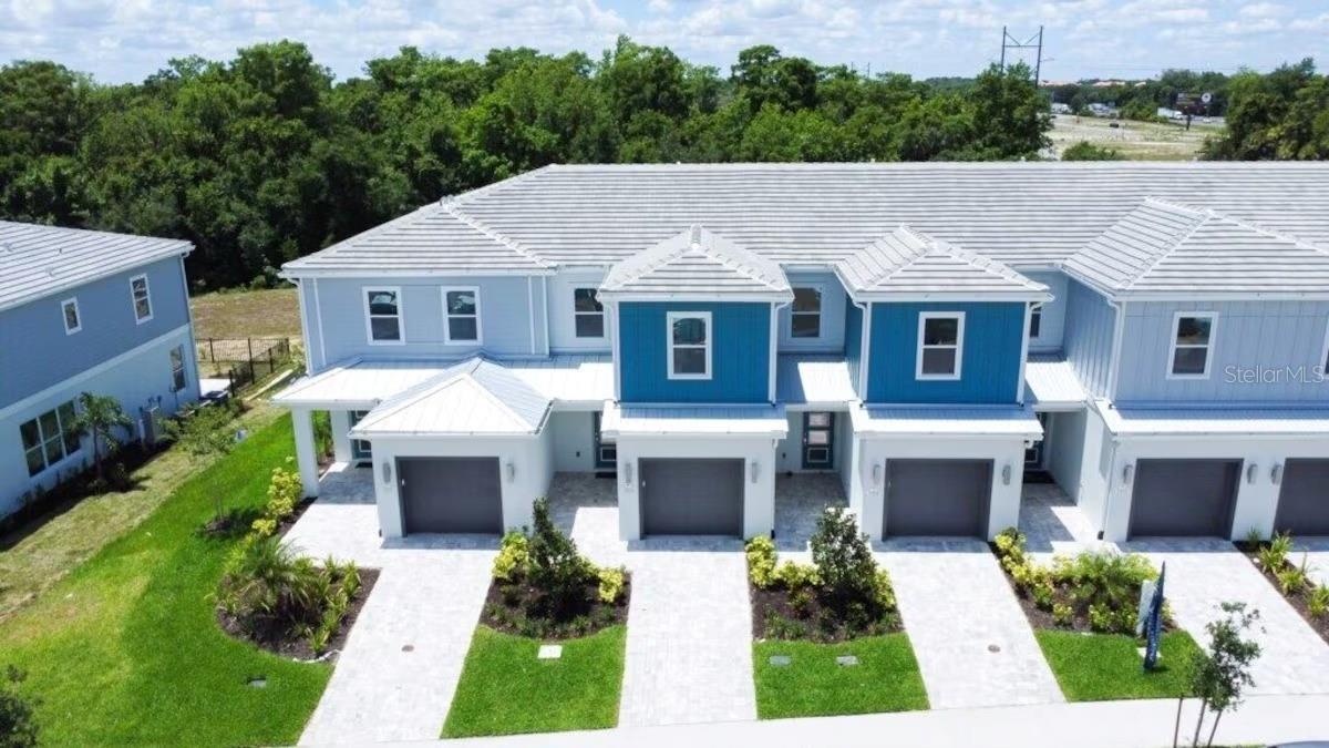 Beautiful fully furnished 3-bedroom, 2.5-bath townhome located in the highly sought-after Spectrum at Reunion Resort! Ideally situated directly across from the resort water park and offering rare privacy with no rear neighbors—just serene nature reserve views.
This move-in-ready property is currently professionally managed as an active Airbnb/RBNB, making it a turnkey investment or vacation home with strong rental potential. The open-concept layout features elegant modern finishes, a spacious kitchen, and a private patio to enjoy peaceful sunsets.
As part of the Reunion Resort, owners and guests enjoy:
• Multiple resort-style pools
• Water park with lazy river (steps away)
• Full fitness center
• On-site restaurants & bars
• Championship golf courses
• Tennis & pickleball courts
• Complimentary shuttle service within the resort
Short-term rental approved. Just minutes from Disney!
?? Motivated seller – bring all offers!