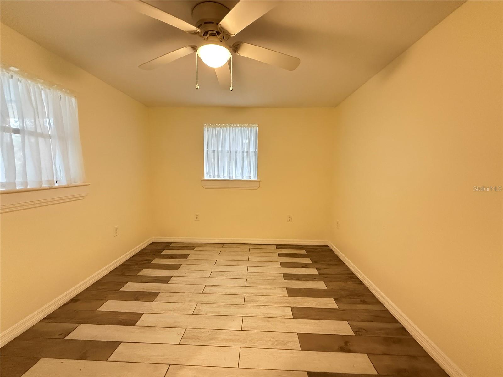 EDGEWATER ACRES UNIT 01 RESUB - Residential