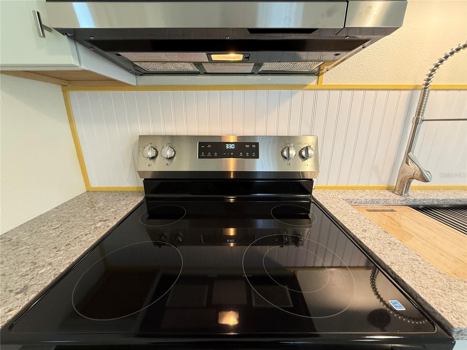 EDGEWATER ACRES UNIT 01 RESUB - Residential