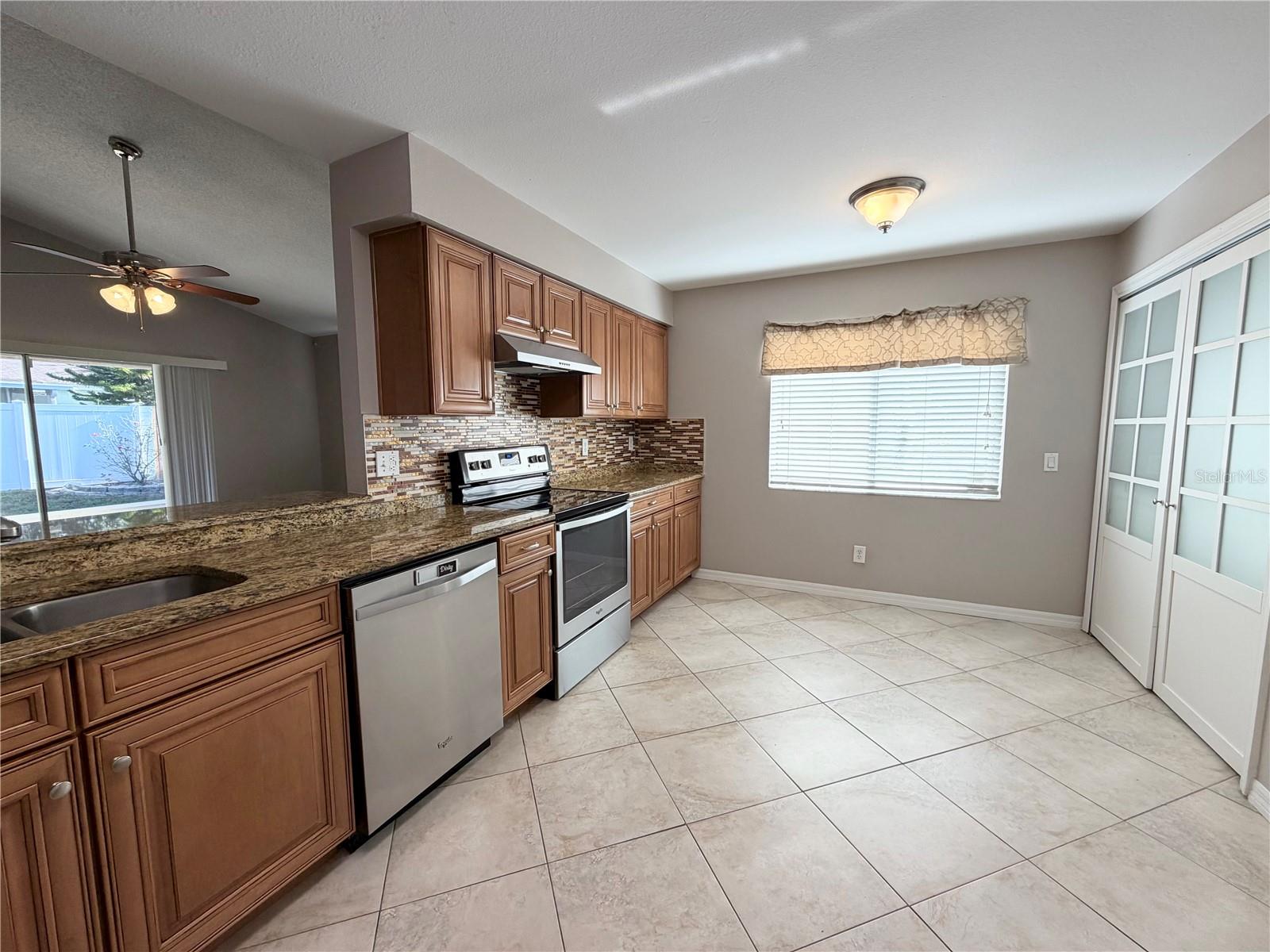 MEADOW BROOK UNIT 1 - Residential Lease