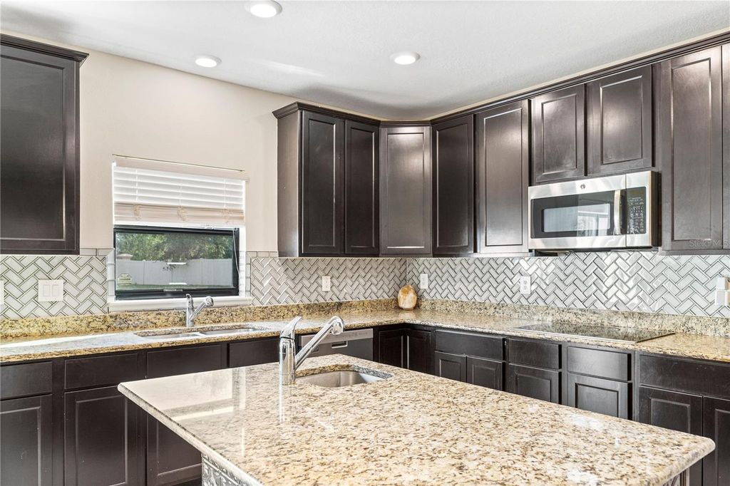 Photo of 4010 Lindever Lane, Palmetto, FL 34221 (MLS # A4648125)