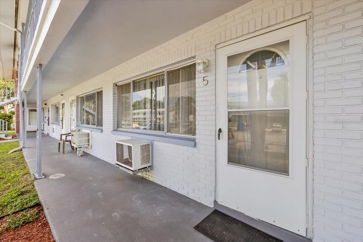 One or more photo(s) has been virtually staged. Discover this cozy Clearwater one-bedroom, one-bath condo perfectly positioned just minutes from St. Petersburg College’s Clearwater Campus. Whether you’re a first-time buyer, student, seasonal resident, or investor, this property offers the versatility to meet a wide range of needs.
With the flexibility to host short-term rentals, secure long-term tenants, or enjoy as a primary residence, the options here are wide open. Comparable units in the area are renting for over $1,500 per month, making this an excellent income-producing opportunity. This unit also gives you the chance to secure a highly sought-after spot in a prime location.
You’re only fifteen minutes from the nation’s voted best beach, Clearwater Beach; twenty minutes from Tampa International Airport; fifteen minutes from St. Pete Clearwater International Airport; and twenty-five minutes from downtown St. Petersburg. Essentials such as grocery stores, gyms, restaurants, and coffee shops are all just a quick drive away. Upgrades include; new fresh interior paint and new toilet.