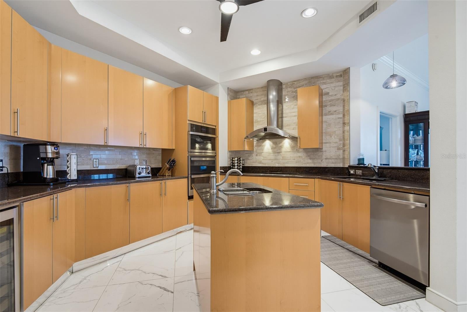 1925 S ATLANTIC AVENUE 210
