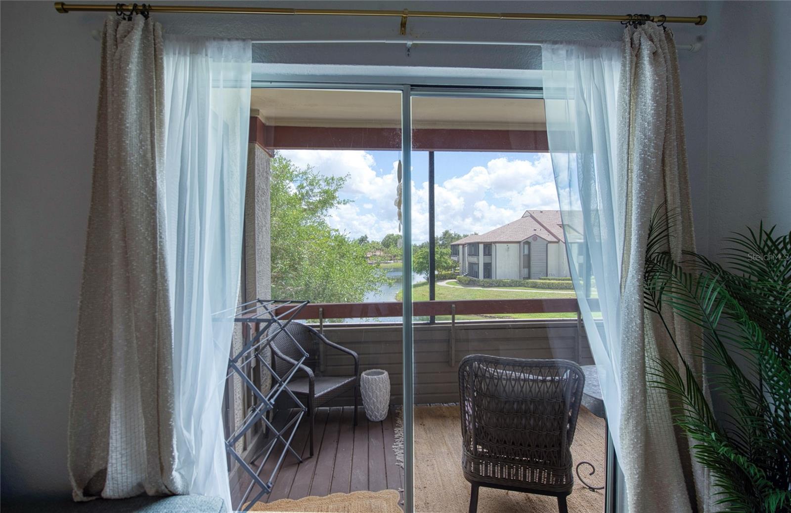 ITOPIA PRIVATE RESIDENCES CONDO - Residential