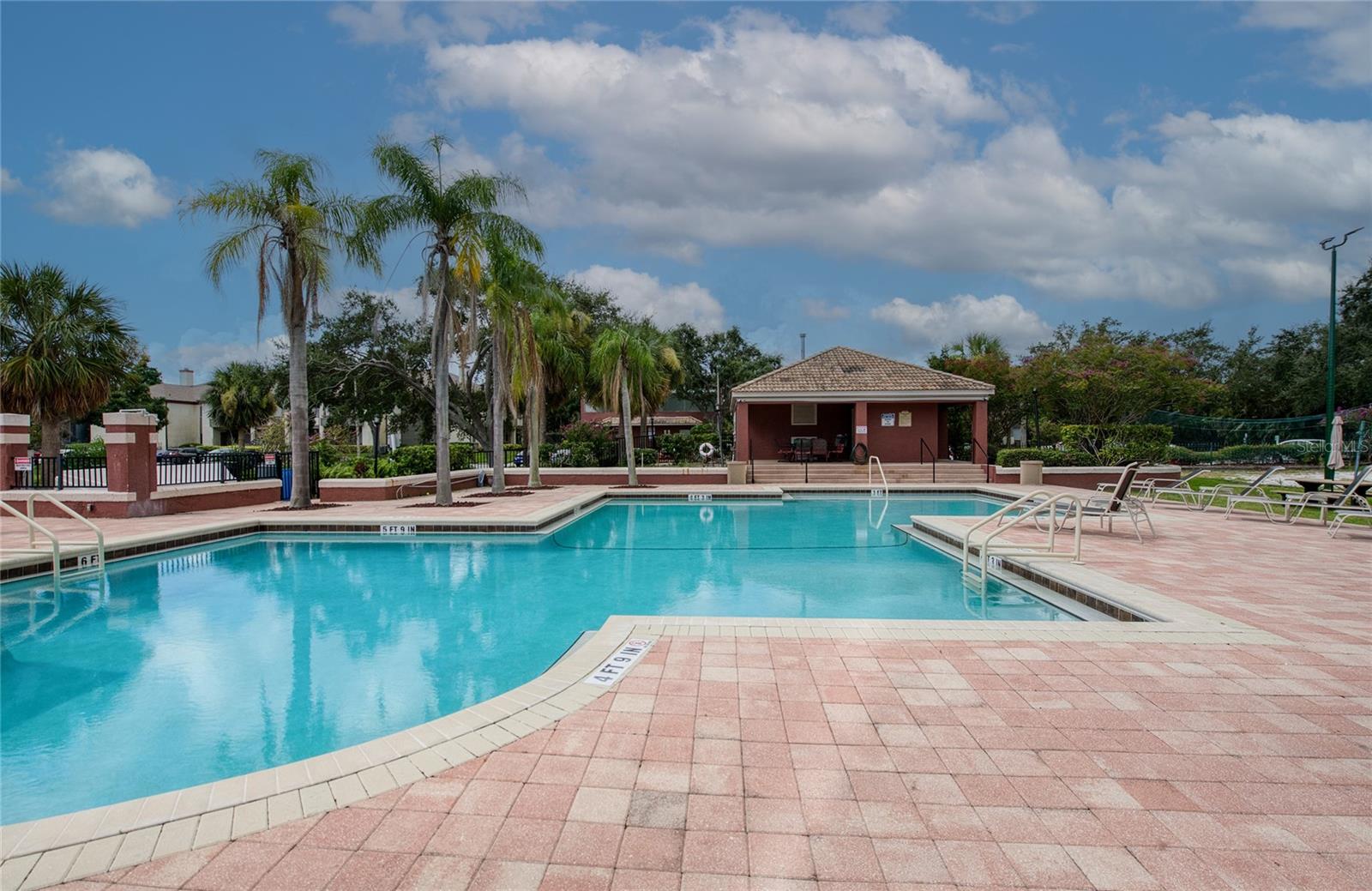 ITOPIA PRIVATE RESIDENCES CONDO - Residential