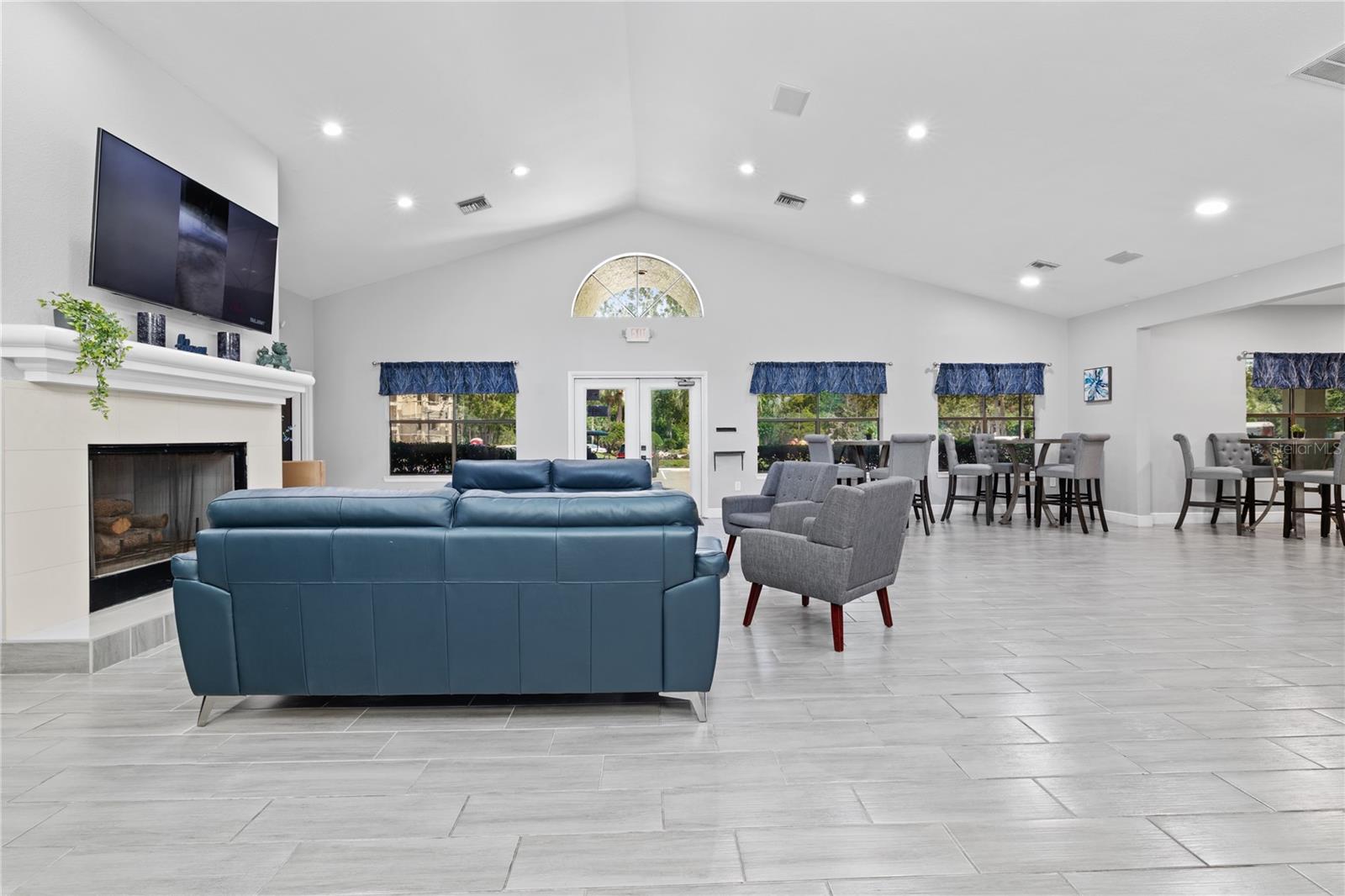 BLOSSOM PARK VILLAS CONDO - Residential