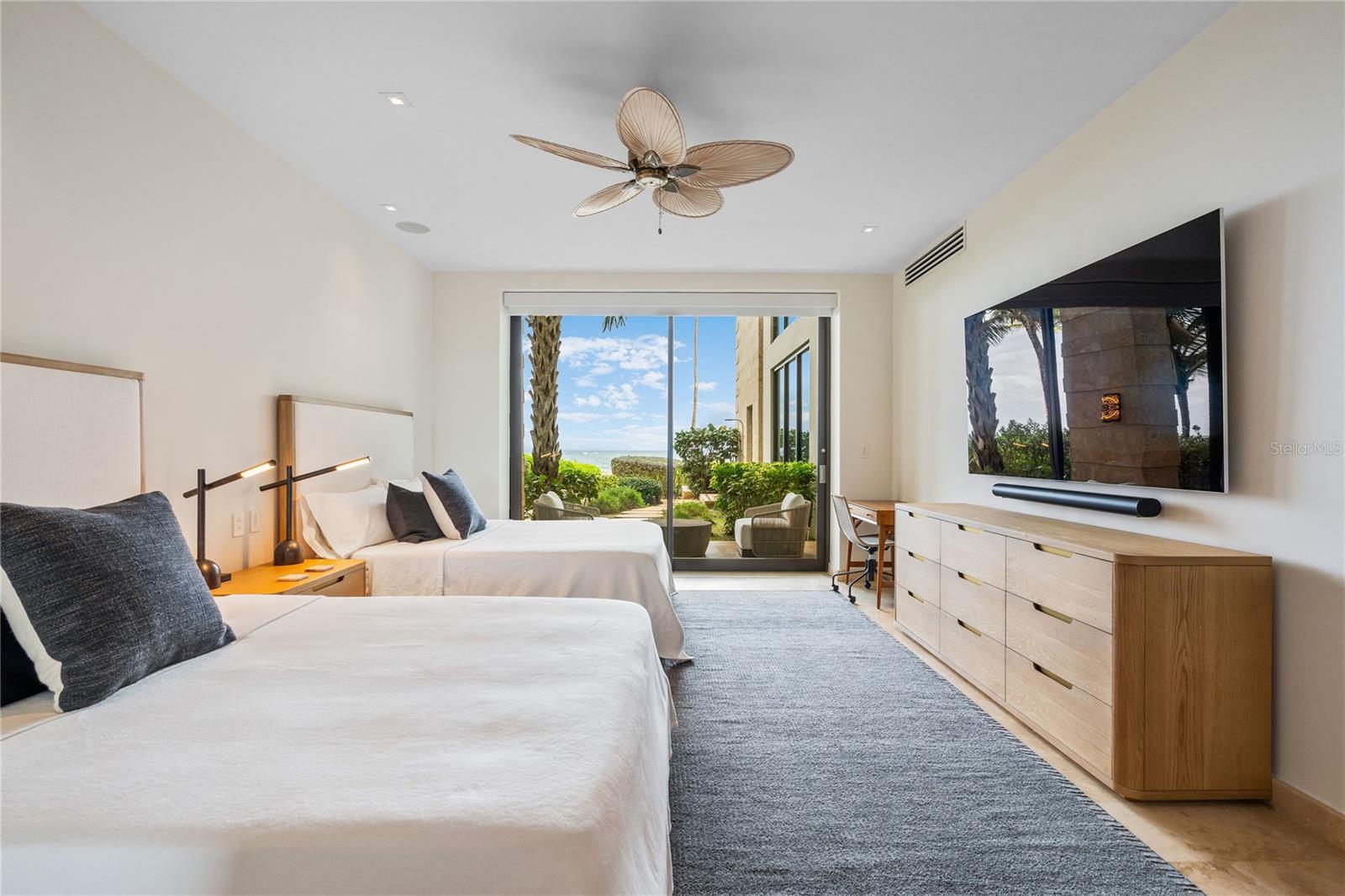 WEST BEACH RESIDENCES - Residential