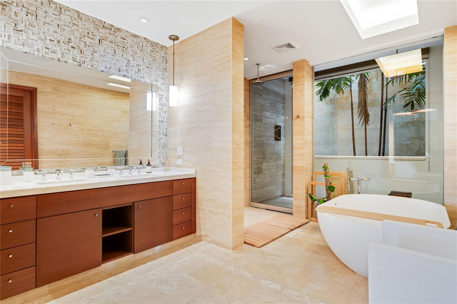 WEST BEACH RESIDENCES - Residential