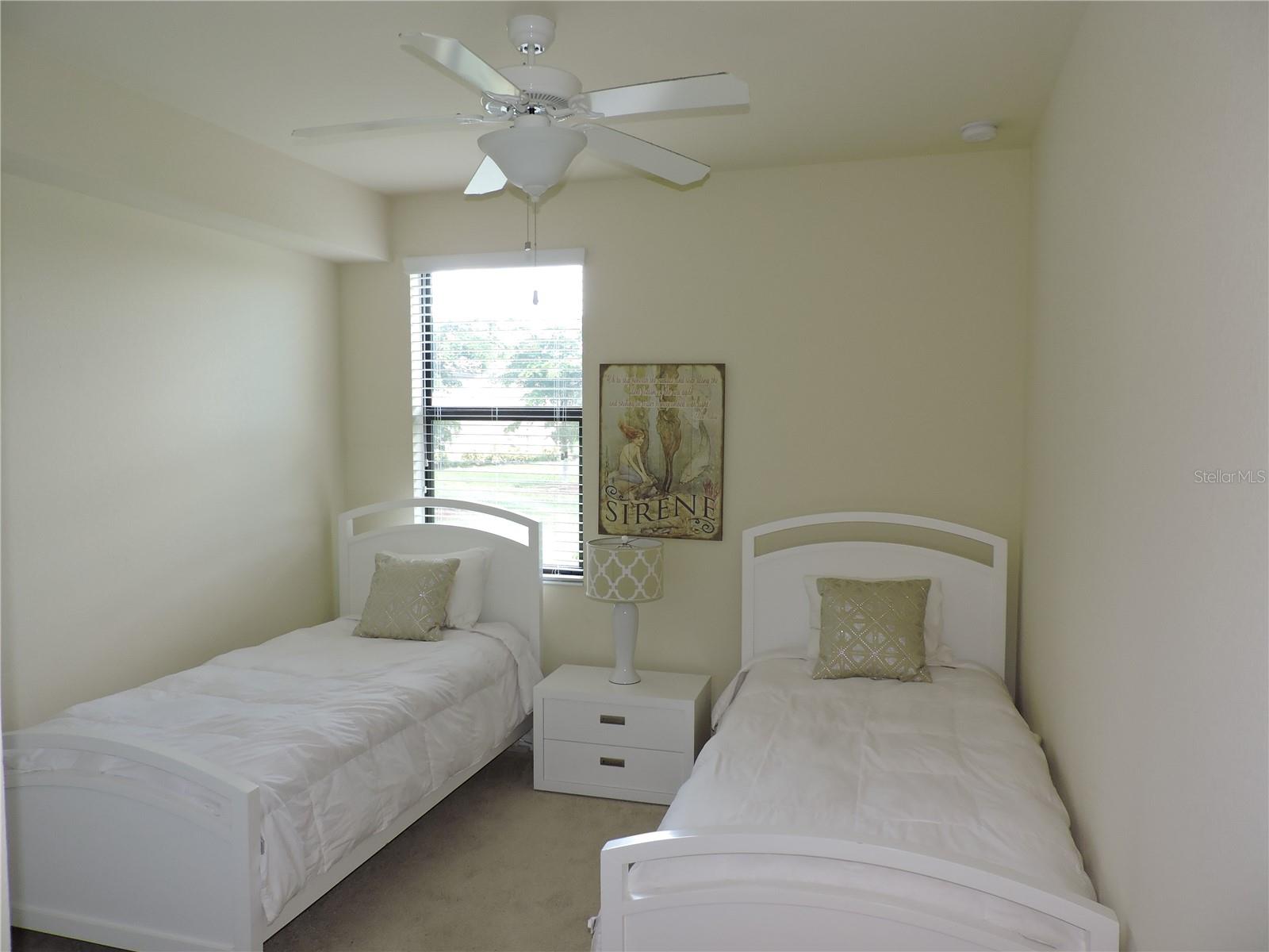 COACH HOMES 1 AT GRAN PARADISO - Residential