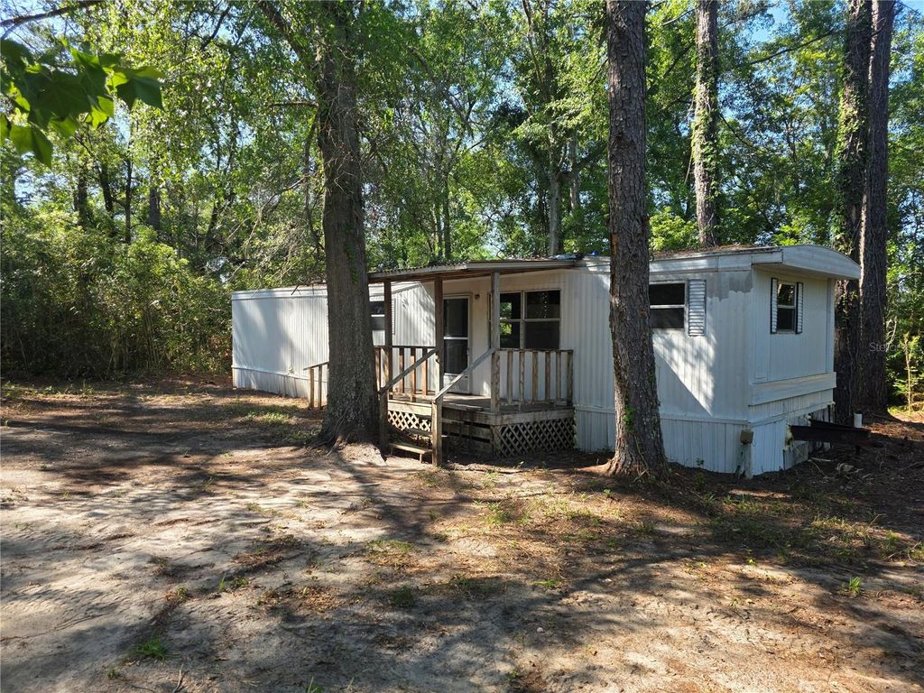 Photo of 12575 72nd Trail, Live Oak, FL 32060 (MLS # GC540074)
