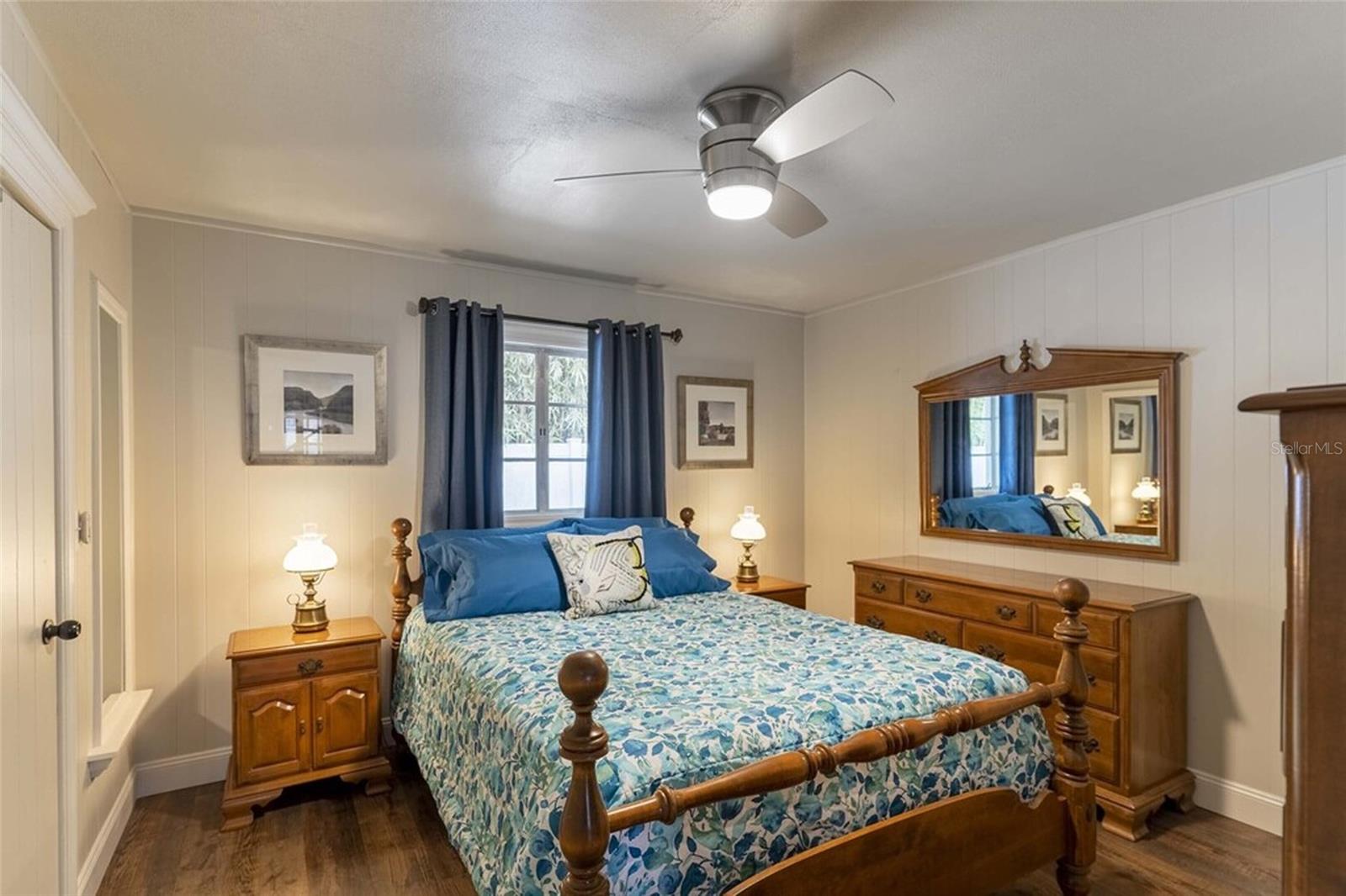 W E HUDSONS SUB - Residential