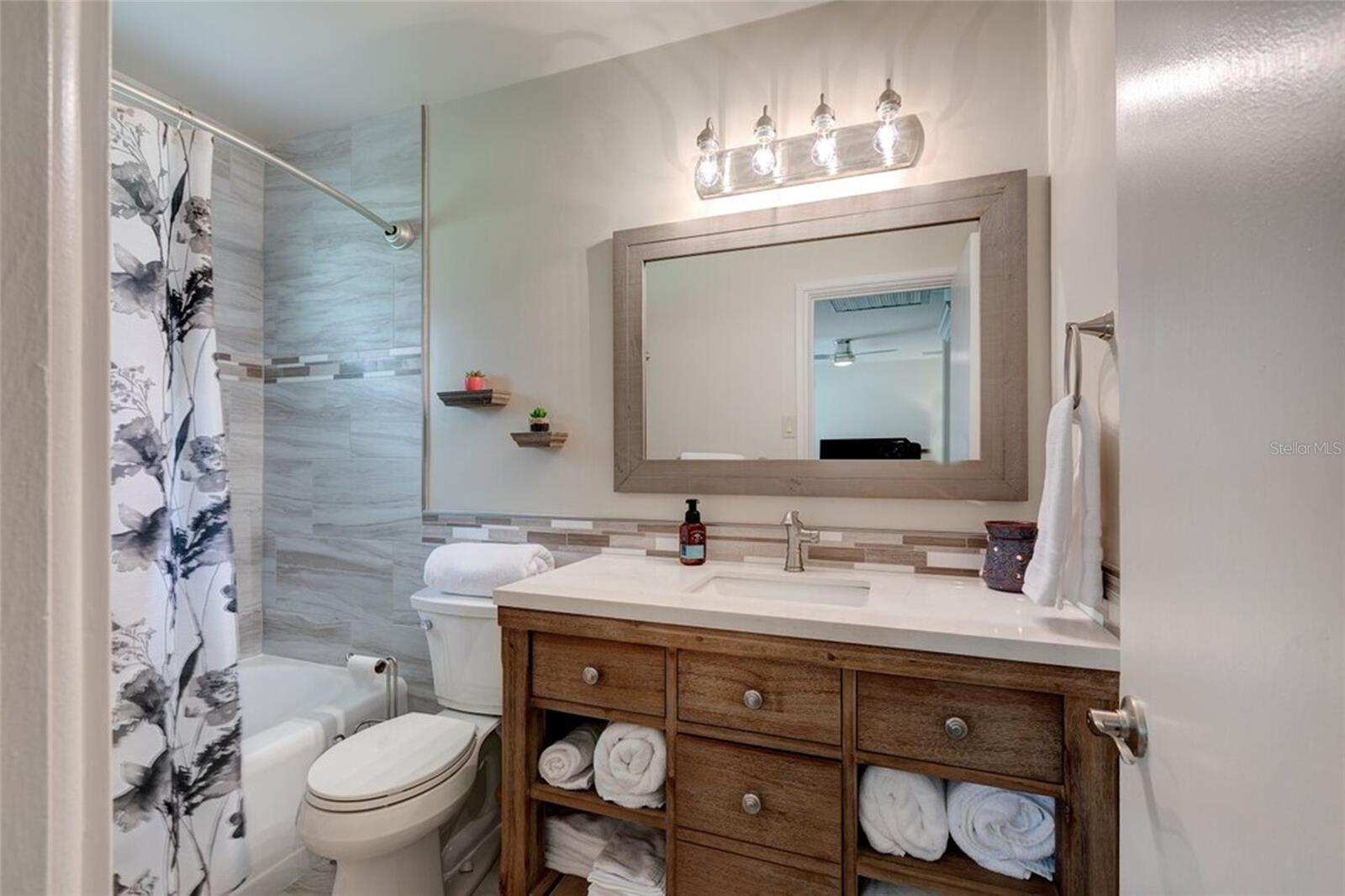 W E HUDSONS SUB - Residential