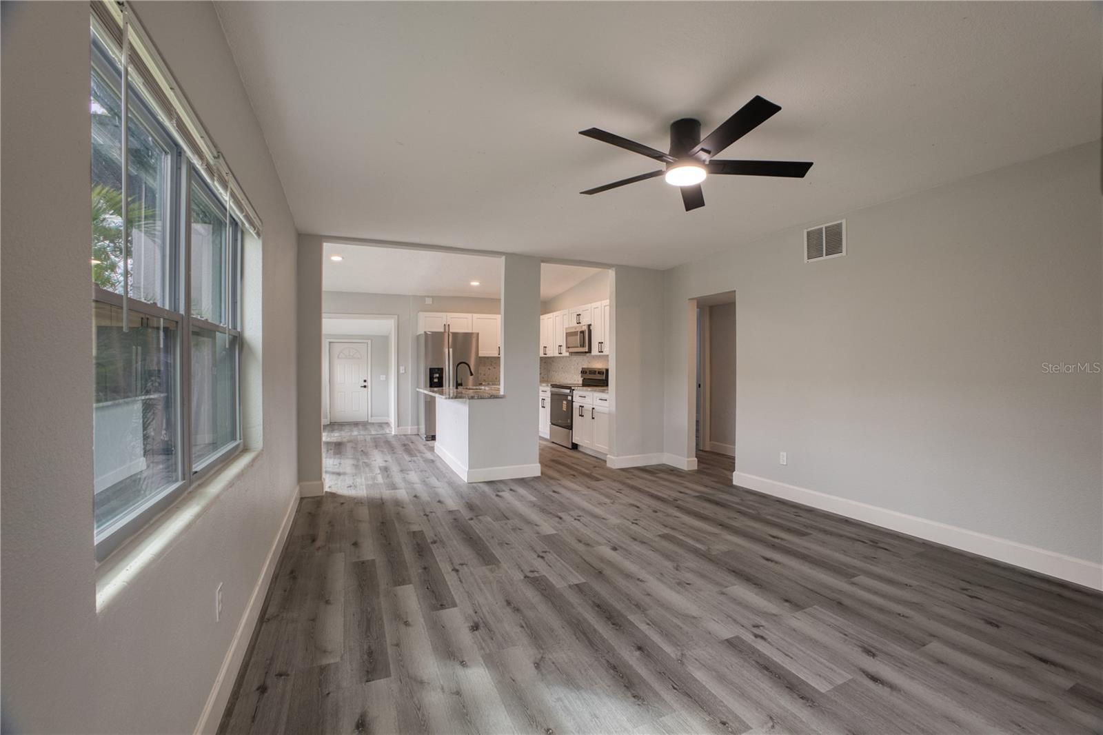 600 W MILLER STREET