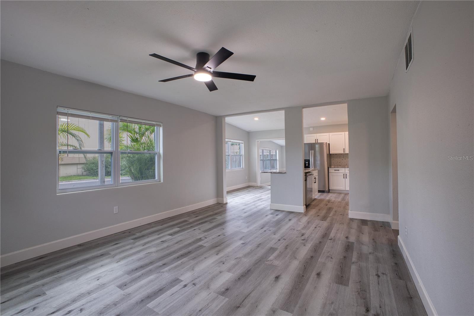 600 W MILLER STREET