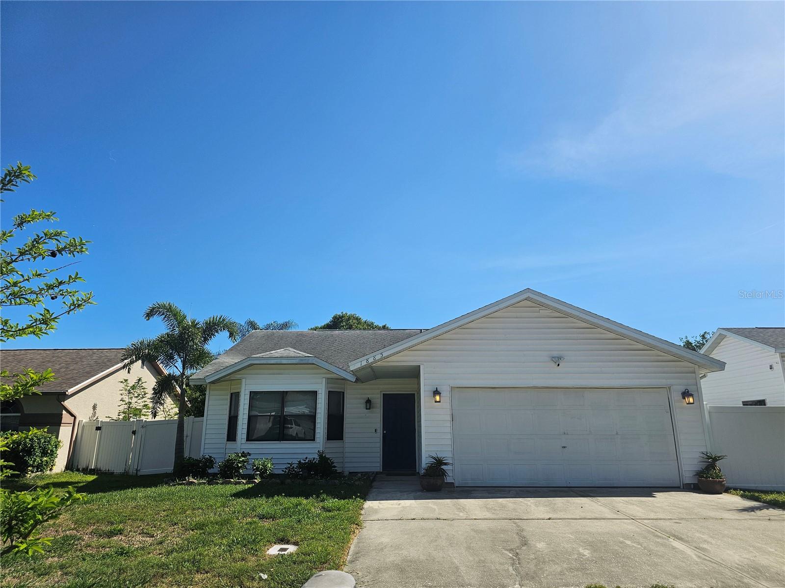 FEATHER TREE - Residential