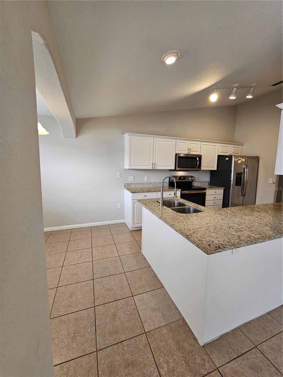 WESTLAKE COLONY - Residential Lease