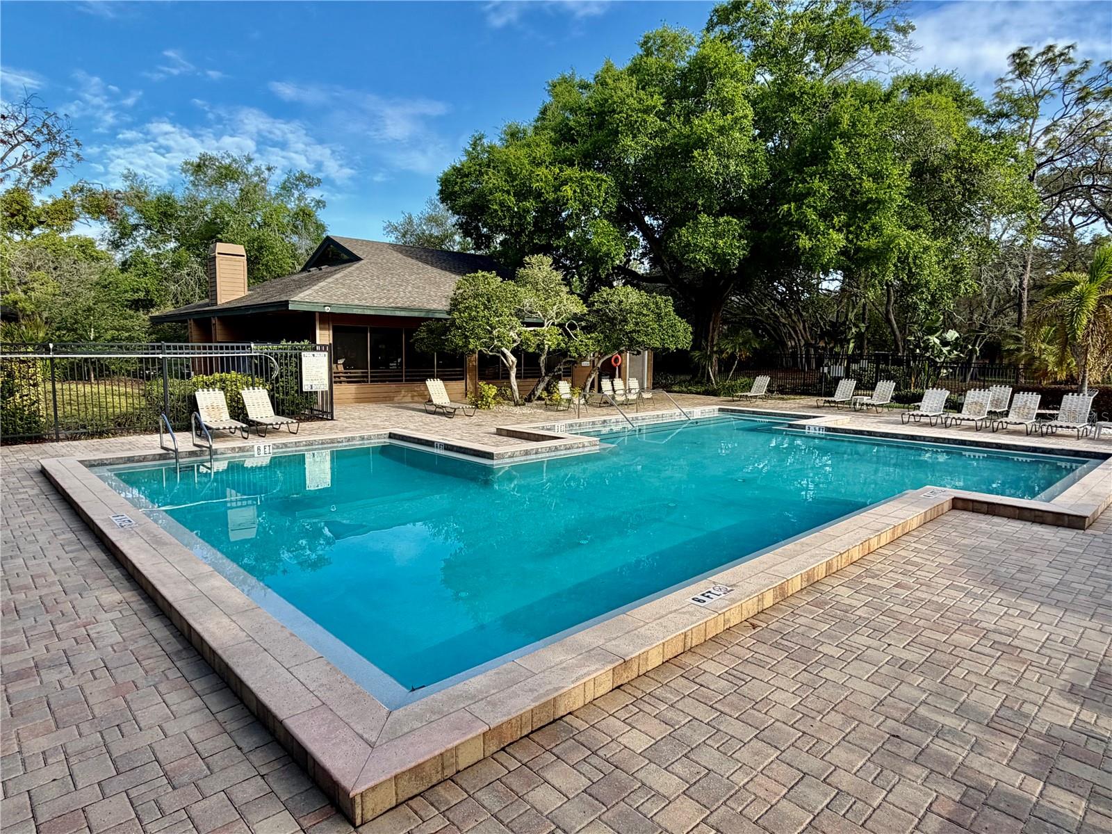 GLENEAGLES I CONDO - Residential