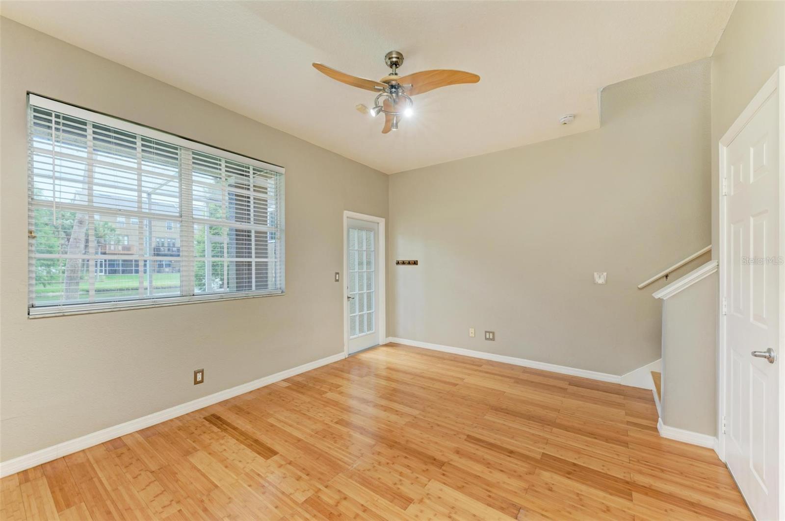 BAYSHORE POINTE TWNHMS PHAS - Residential Lease