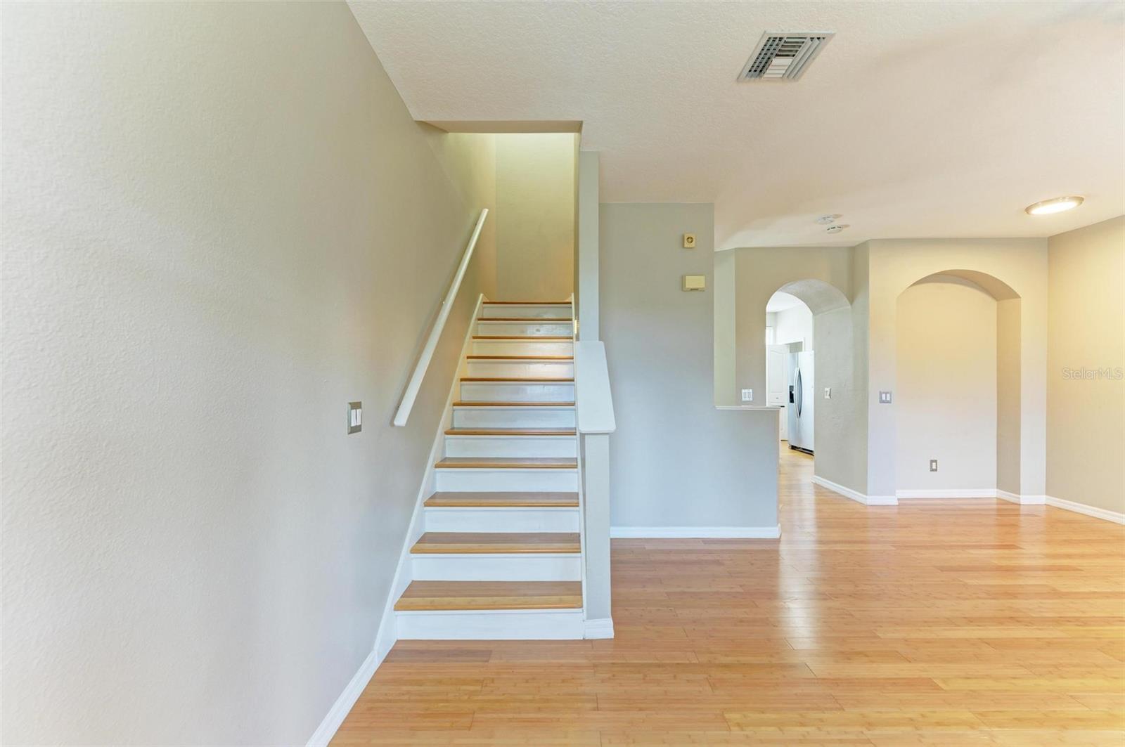 BAYSHORE POINTE TWNHMS PHAS - Residential Lease