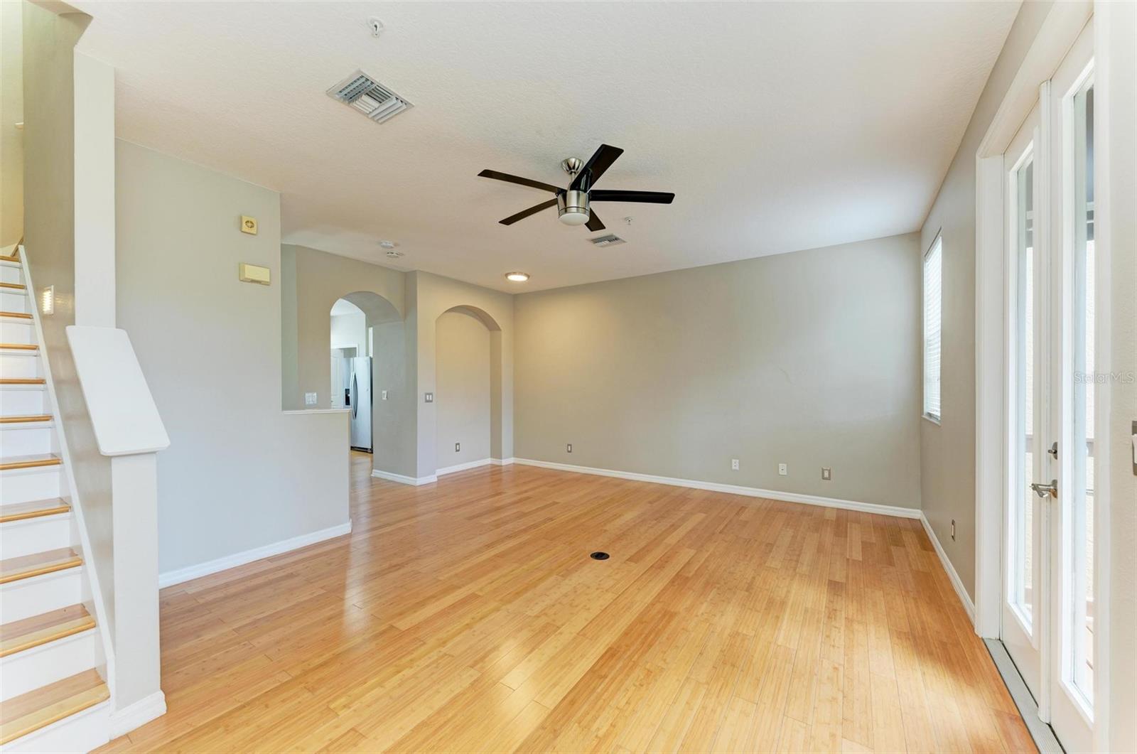BAYSHORE POINTE TWNHMS PHAS - Residential Lease