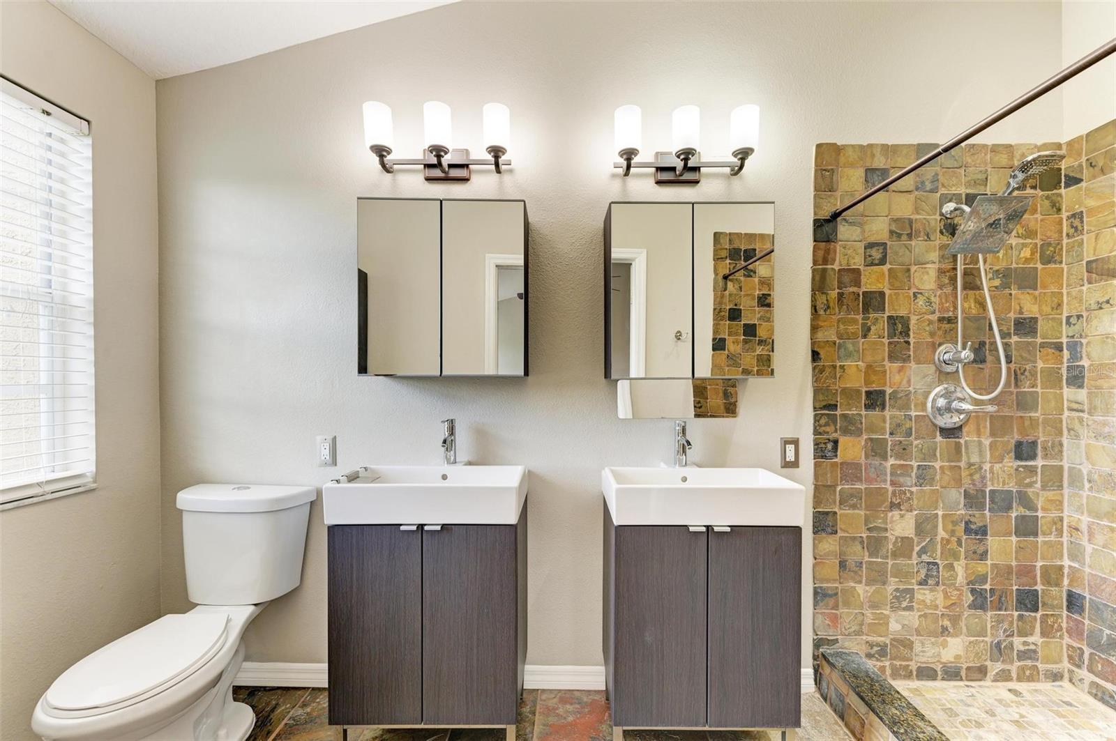 BAYSHORE POINTE TWNHMS PHAS - Residential Lease