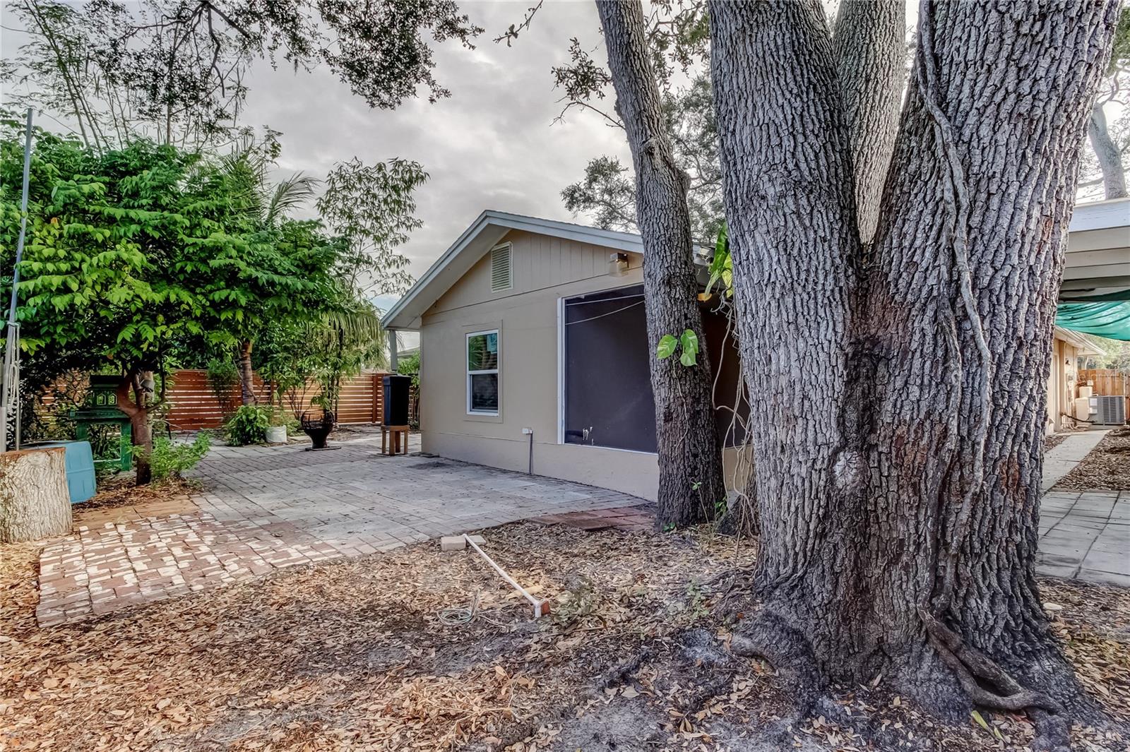 BONNIE BAY COUNTRY CLUB ESTATES-PHASE 5 - Residential