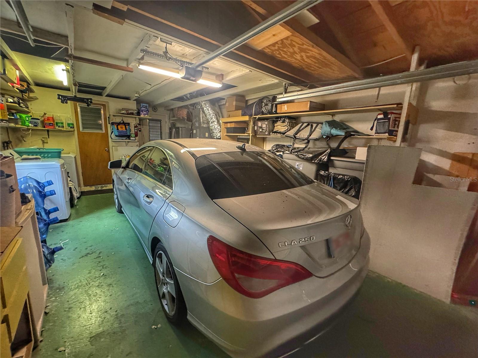 COLONIAL HILLS - Residential