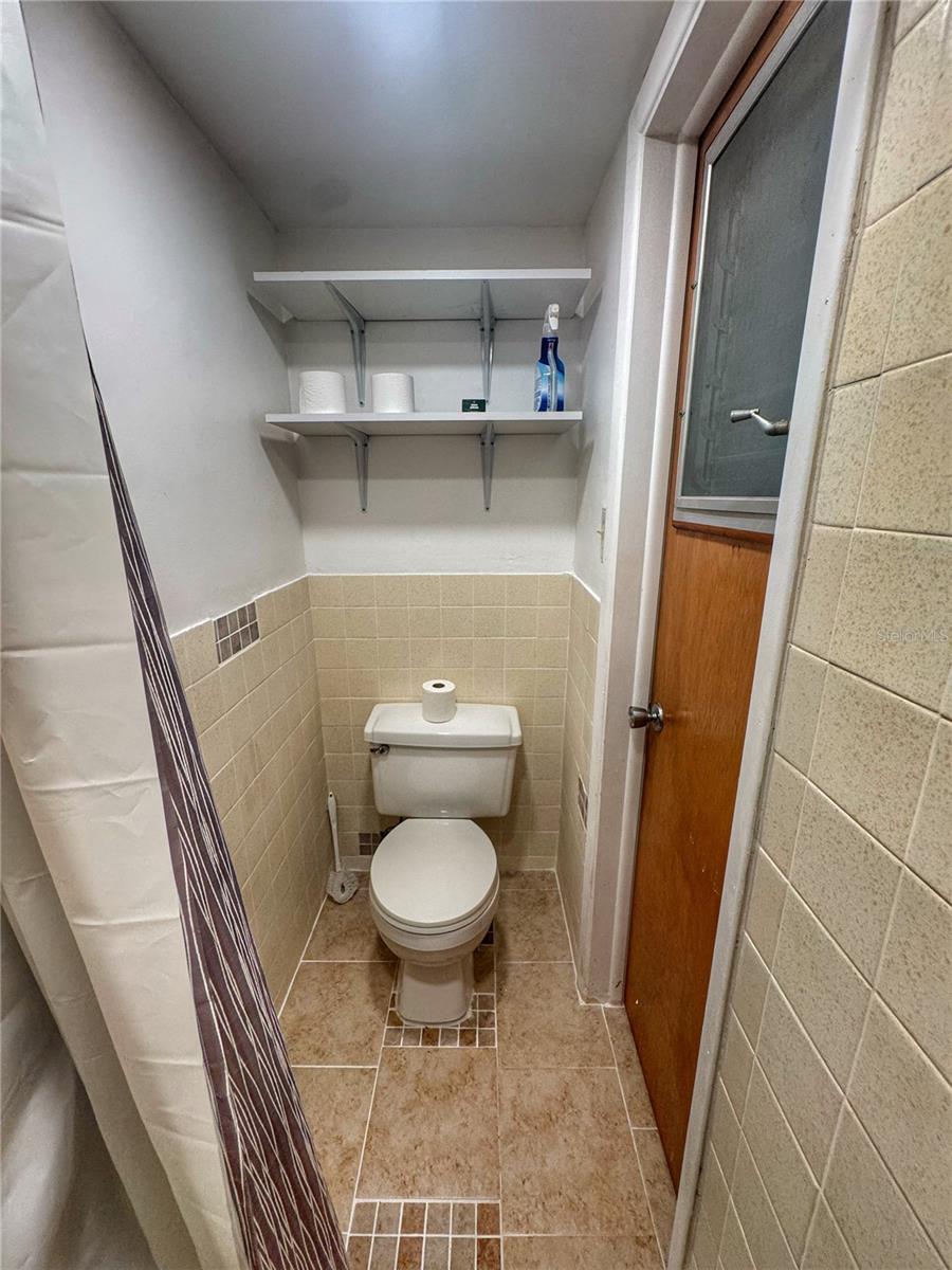 COLONIAL HILLS - Residential