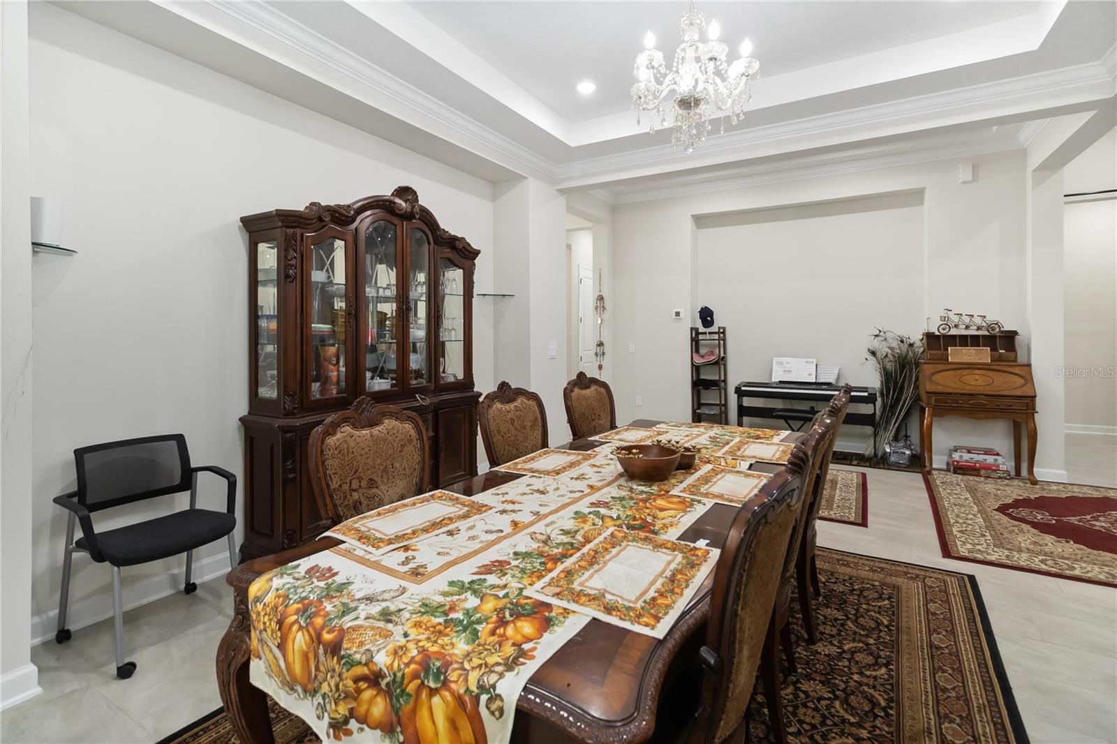 ESTATES AT WELLINGTON - Residential