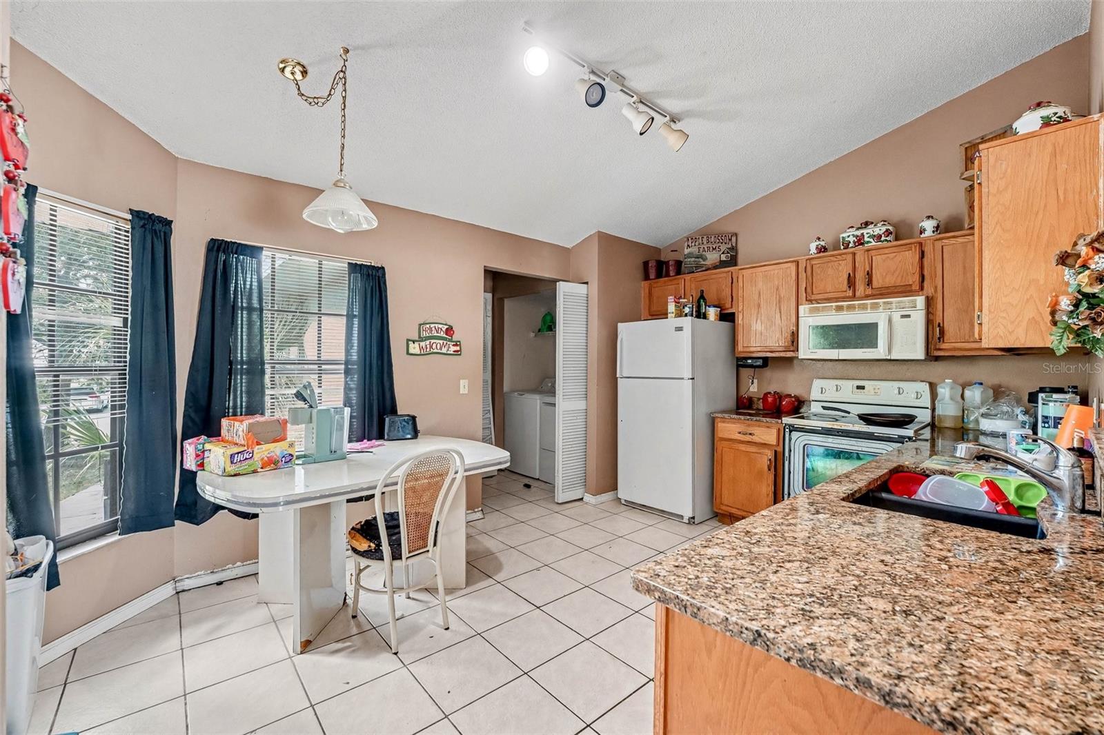 NORTH POINTE PH 01 - Residential