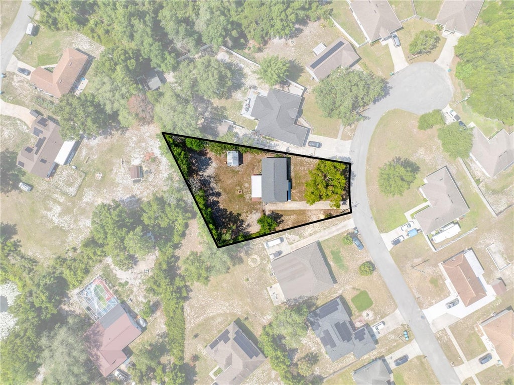 Photo of 463 Chestnut Court, Deltona, FL 32725 (MLS # S5151452)