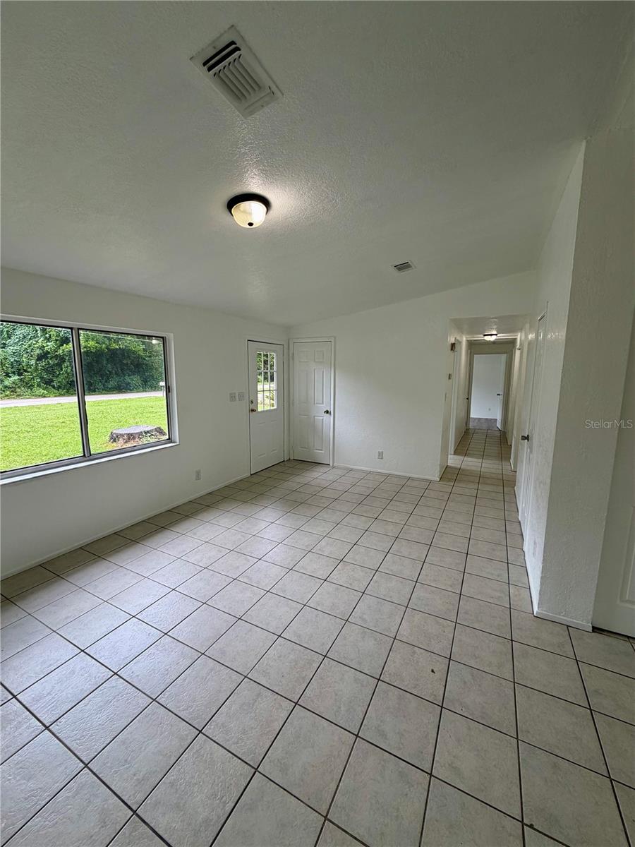 OCALA PARK ESTATE - Residential Lease