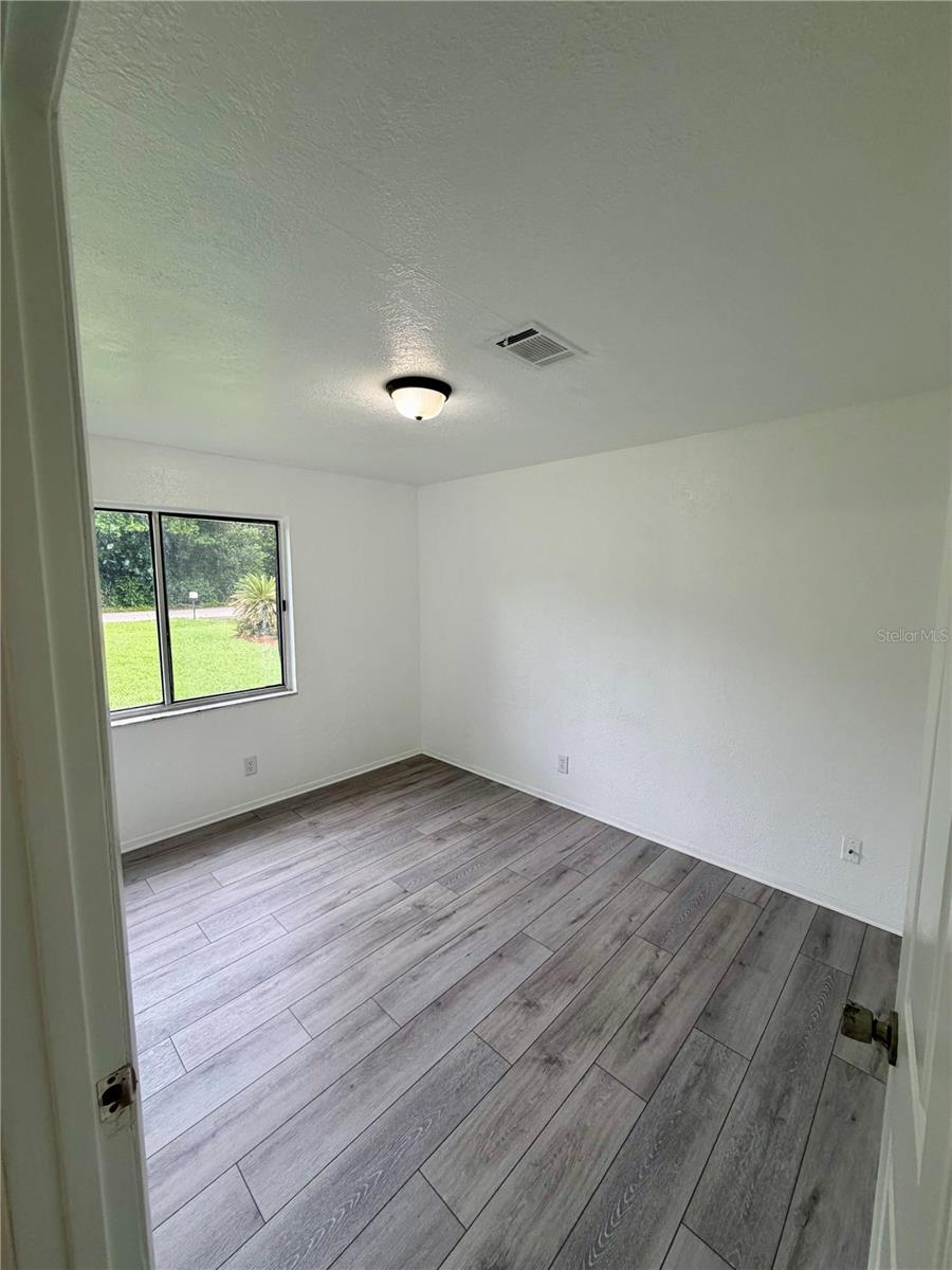 OCALA PARK ESTATE - Residential Lease