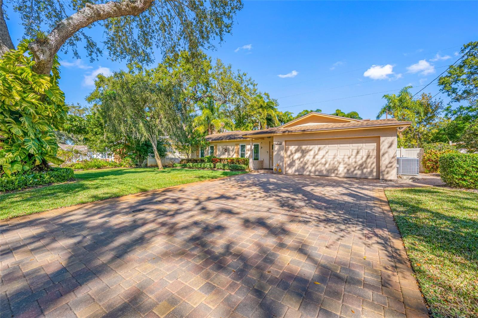 BAY PINES ESTATES - Residential