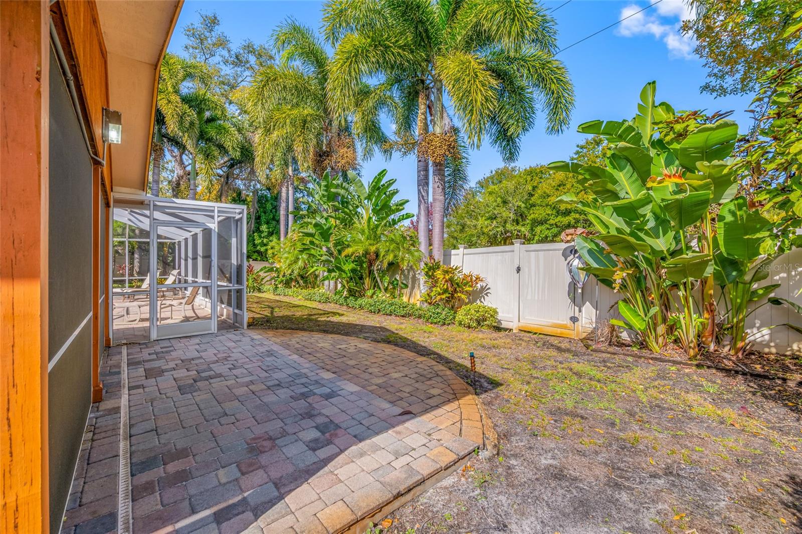 BAY PINES ESTATES - Residential